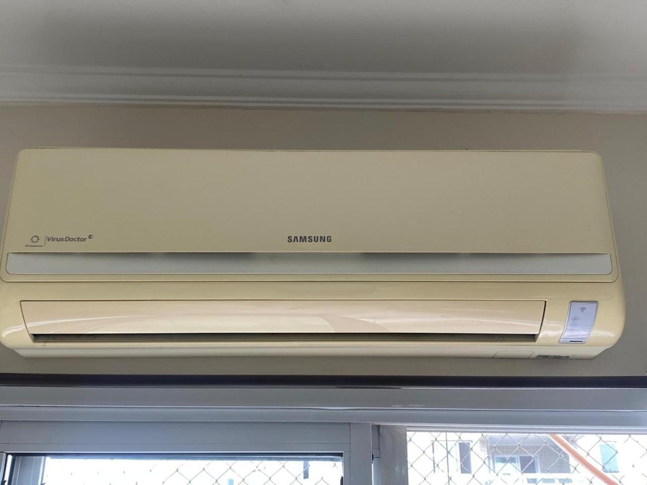 Apto A 50M Da Praia, Com Ar Condicionado, Wifi , Portaria 24H Praia Grande  Luaran gambar